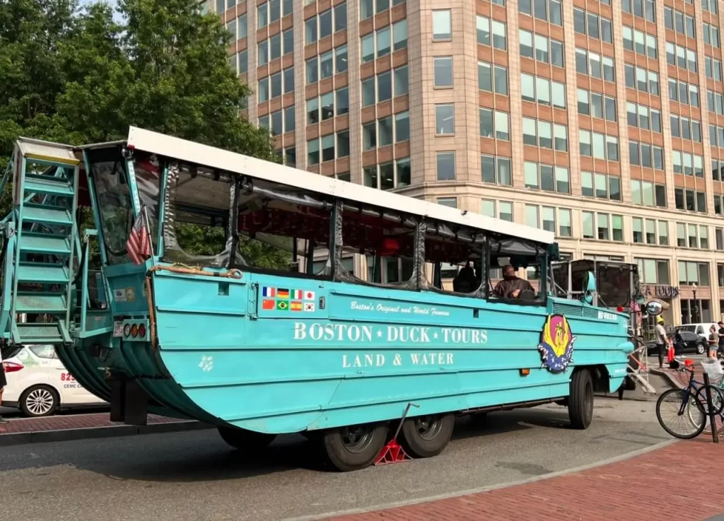 Duck tour boston