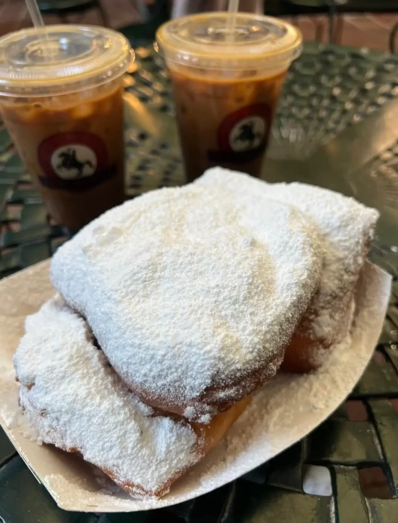 Cafe Beignet, one of the best restaurants for your New Orleans itinerary